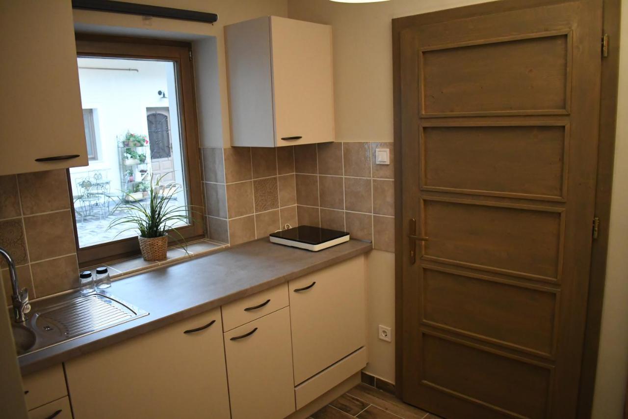 Vatus Apartmanhaz Vac Exterior photo